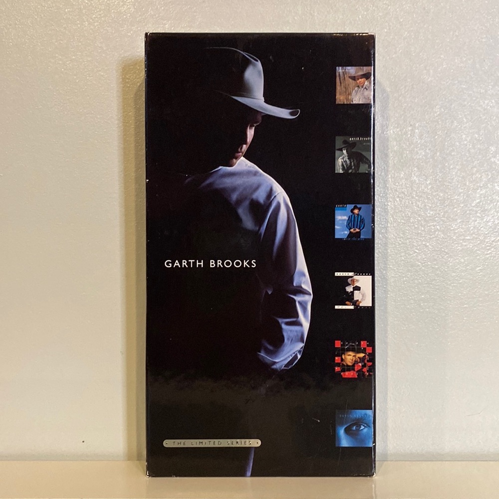 Garth Brooks The Limited Series Box Set 6 C.D. From 1998-CD’s Mint Condition!